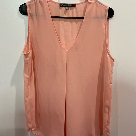 Peach tank rose and olive medium - Picture 1 of 1